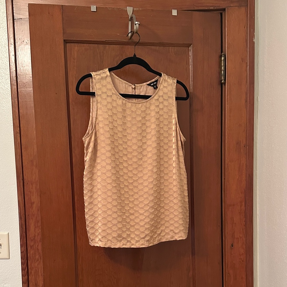 Saint and Sophia, Cami cell top, US size 10, gold with round geometric pattern.